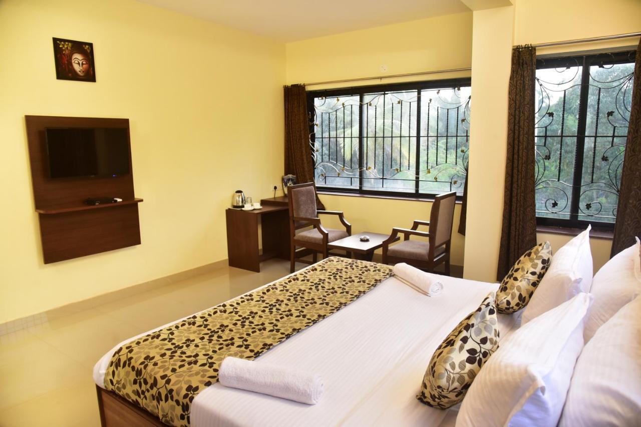 Candolim Grande Resort Exterior photo